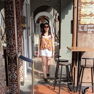 Meet your Posher, Claire